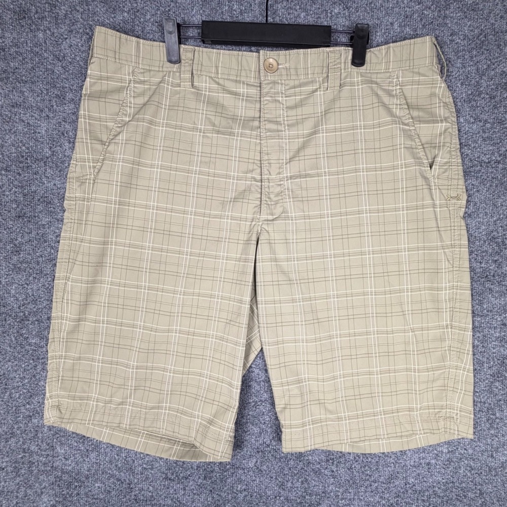 Under Armour Mens Tan Plaid Golf Shorts Size 40 Performance Stretchy Lightweight